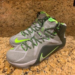 Lebron 12’s Electric green and grey size 13